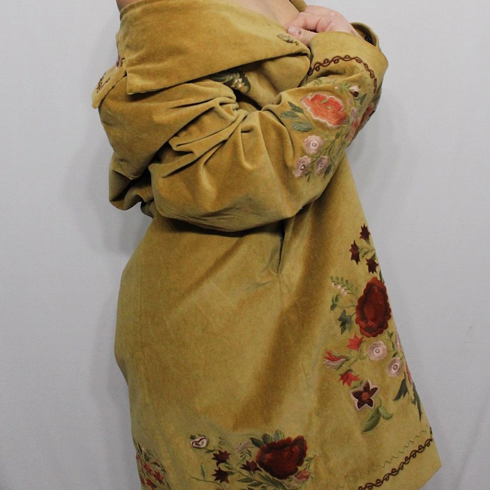 Long Light Brown Jacket With Flower Design - image 2